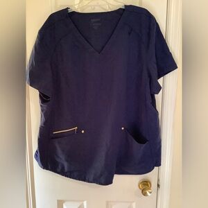 Women’s scrub top size 3 XL